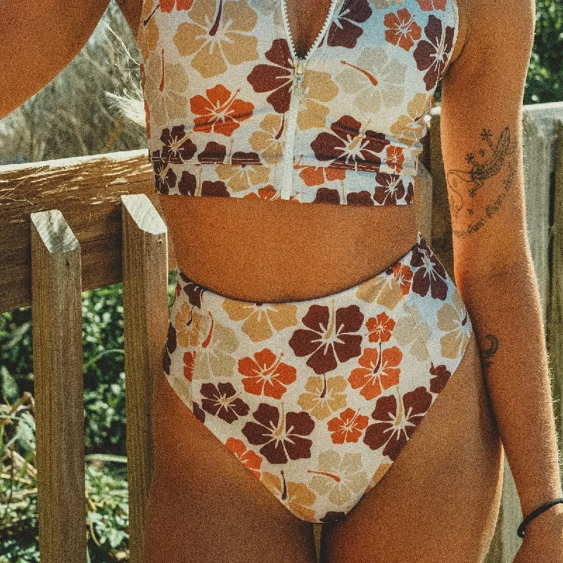 Sunday Bottoms in Vintage Hibiscus