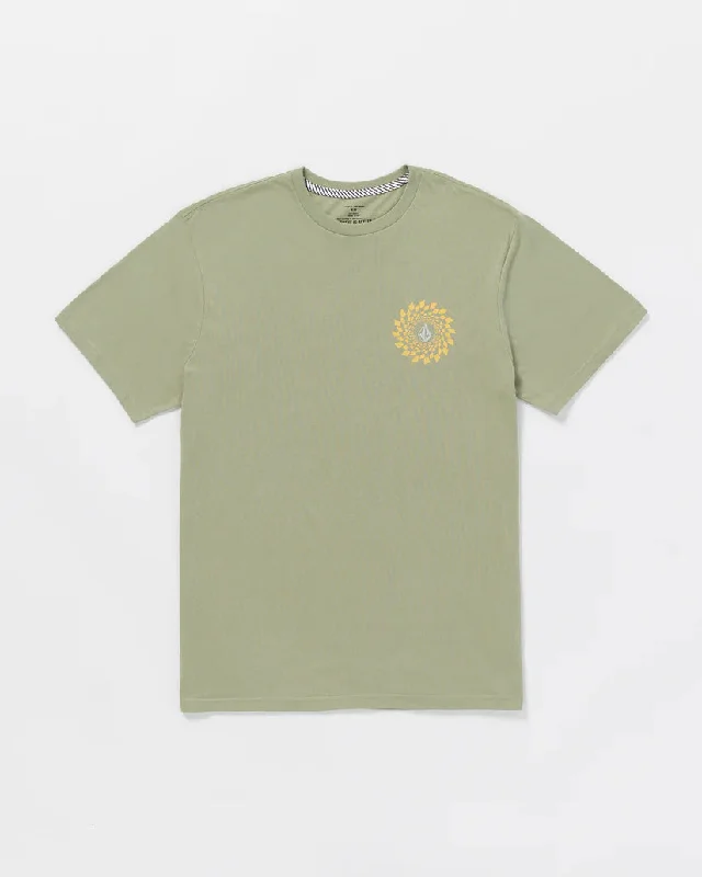 surfboards for maximum wave-catching efficiency-Volcome Easy Orbit Green Tea S/S T-shirt